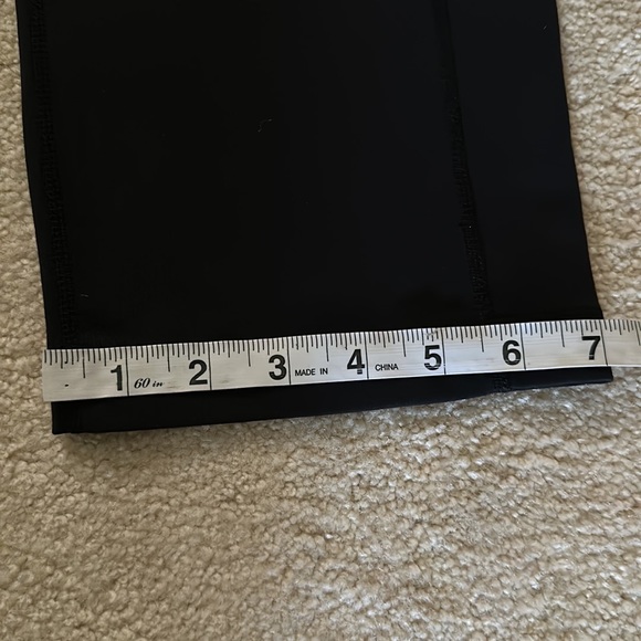 Athleta black capri length leggings size L - Picture 8 of 10